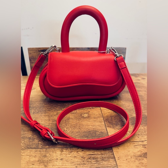 Melie Bianco Handbags - MELIE BIANCO RED CICI SKY RECYCLED VEGAN CROSSBODY SATCHEL BAG NEW